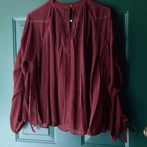 Flowy blouse NWOT - Picture 5 of 7